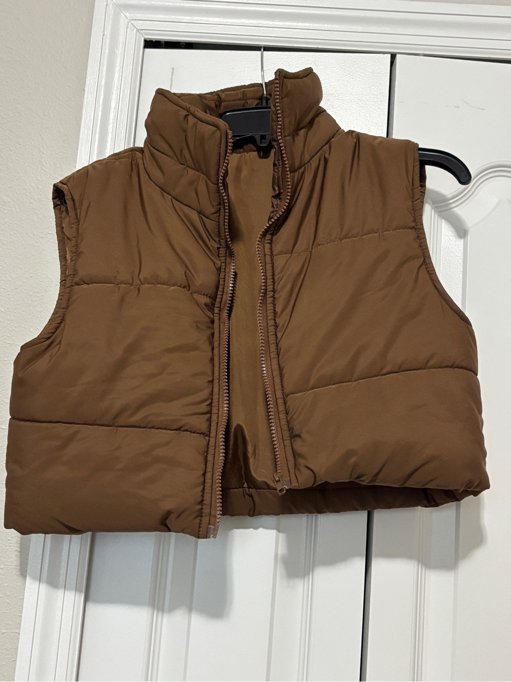 SHEIN Kids Brown Quilted Puffer Vest